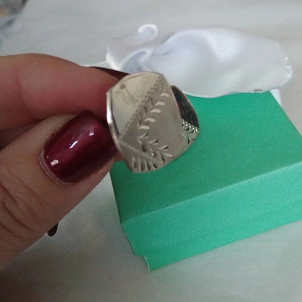 Silver tone Etched Square Cuff Links